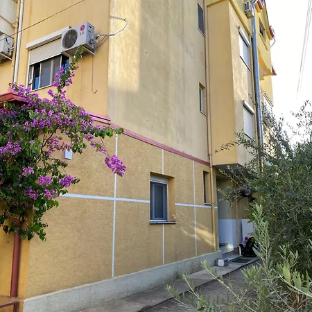 Apartman Dori Golem